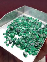 188.40ct Swat Emerald Rough Lot – Natural Green Gems from Pakistan - Image 4