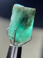 Unveiling the Beauty of a 7.13ct Panjshir Emerald: A Precious Gem with Rich History - Image 2