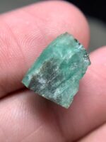 Unveiling the Beauty of a 7.13ct Panjshir Emerald: A Precious Gem with Rich History - Image 9