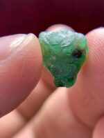 A 5.05ct Laghman Emerald Crystal: Balanced Brilliance in Bold Form - Image 4