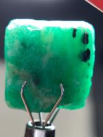 17.51ct Afghan Emerald Crystal: Natural Gemstone - Image 2