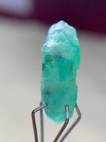 Brilliant 4.65ct Swat Emerald Crystal – Natural Untreated Gemstone - Image 3