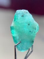 Brilliant 4.65ct Swat Emerald Crystal – Natural Untreated Gemstone - Image 4