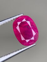 Vibrant Heritage: 1.800ct Natural Faceted Afghan Ruby (Oval Cut) - Image 9