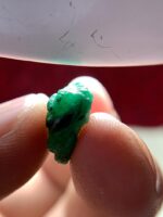 7.24ct Swat Emerald Crystal: Untreated Rough Gemstone from Pakistan - Image 9