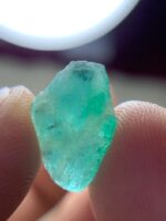 Brilliant 4.65ct Swat Emerald Crystal – Natural Untreated Gemstone - Image 8