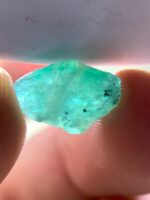 Brilliant 4.65ct Swat Emerald Crystal – Natural Untreated Gemstone - Image 9