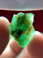 11.20ct Laghman Emerald Crystal – Rare Afghan Gemstone with Bold Dimensions - Image 9