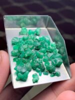 A 42.80 Emerald Rough Lot from Swat Valley - Image 3