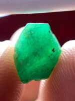 3.60ct Swat Emerald Crystal: Natural Beauty in a Compact, Vivid - Image 6