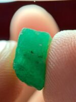 3.60ct Swat Emerald Crystal: Natural Beauty in a Compact, Vivid - Image 7
