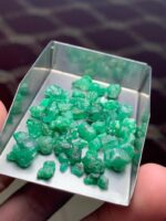 A 42.80 Emerald Rough Lot from Swat Valley - Image 9