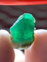 Small but Distinct: A 4.60-Carat Emerald Specimen from Swat Valley - Image 7