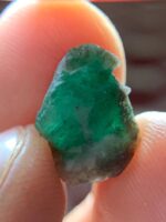Small but Distinct: A 4.60-Carat Emerald Specimen from Swat Valley - Image 12