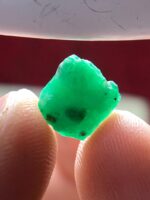 3.26ct Swat Emerald Crystal – Rare Single with Natural Beauty - Image 3