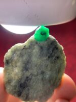 Majestic Swat Emerald: 225-Carat Specimen of Natural Grandeur - Image 6