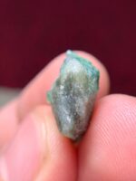 Exploring the Beauty of a 11.00 ct Emerald Crystal from Swat - Image 6