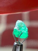 2.31 ct Swat Emerald Crystal – Small Yet Striking - Image 9