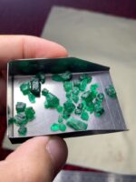 A Closer Look at a 24.49ct Swat Emerald Rough: Dimensions, Potential & Market Value - Image 2