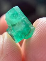 4.31 ct Swat Emerald Crystal — Majestic Green Treasure - Image 3