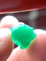 5.60 ct Swat Emerald Crystal – Natural Beauty in Every Facet - Image 4