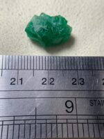 The 8.40 ct Emerald Crystal from Swat: A Vibrant Green Treasure - Image 8