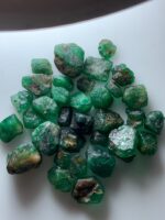 78.54ct Emerald Rough Lot: Raw Green Crystals for Collectors & Creators (9x10x9mm Avg) - Image 10