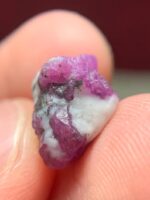 A Gem Unearthed: 9.75ct Afghan Ruby Specimen in Striking Proportions - Image 3