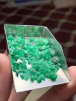 Exploring a 41.10ct Rough Emerald Lot from Swat - Image 3