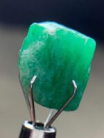 10.96ct Afghan Emerald Crystal: Raw Gemstone - Image 4