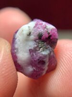 A Gem Unearthed: 9.75ct Afghan Ruby Specimen in Striking Proportions - Image 4
