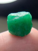 10.96ct Afghan Emerald Crystal: Raw Gemstone - Image 6