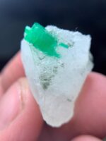 39.65ct Swat Emerald Specimen – A Large and Impressive Natural Crystal - Image 8