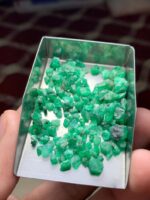 Exploring a 41.10ct Rough Emerald Lot from Swat - Image 9