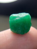 10.96ct Afghan Emerald Crystal: Raw Gemstone - Image 10