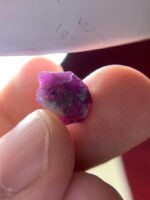 A Gem Unearthed: 9.75ct Afghan Ruby Specimen in Striking Proportions - Image 10