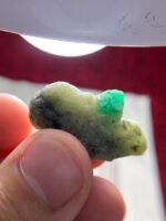 35.35ct Swat Emerald Specimen – A Large, Striking Crystal from Pakistan’s Emerald Highlands - Image 3