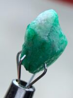 The Charm of a 6.37ct Emerald Crystal: Swat 11.56x10.11x8.67mm - Image 4