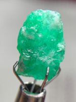 4.62ct Swat Emerald Crystal – Compact Natural Beauty in 10.93 x 8.80 x 7.17 mm - Image 10