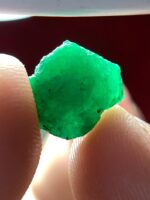 3.54ct Swat Emerald Crystal – Natural Untreated Green Gem from Pakistan - Image 3