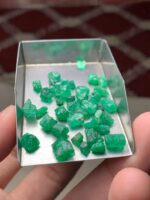 32.22 Carat Emerald Rough Lot from Swat – Dimensions 10.00 × 8.17 × 7.68 mm - Image 4