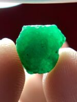 3.54ct Swat Emerald Crystal – Natural Untreated Green Gem from Pakistan - Image 4
