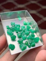 32.22 Carat Emerald Rough Lot from Swat – Dimensions 10.00 × 8.17 × 7.68 mm - Image 11