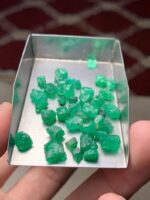 32.22 Carat Emerald Rough Lot from Swat – Dimensions 10.00 × 8.17 × 7.68 mm - Image 17