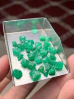 32.22 Carat Emerald Rough Lot from Swat – Dimensions 10.00 × 8.17 × 7.68 mm - Image 9