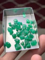 32.22 Carat Emerald Rough Lot from Swat – Dimensions 10.00 × 8.17 × 7.68 mm - Image 10