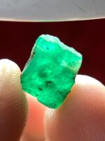 Spotlight on a 3.30 Carat Swat Emerald Crystal: Shape, Size and Significance - Image 8