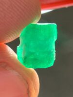 4.70ct Swat Emerald Crystal – A Striking Natural Gem from Pakistan’s Northern Valleys - Image 4