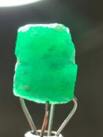 4.70ct Swat Emerald Crystal – A Striking Natural Gem from Pakistan’s Northern Valleys - Image 8