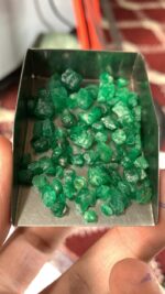 49.50 Carat Swat Emerald Rough Lot  Natural Untouched Gemstone - Image 2